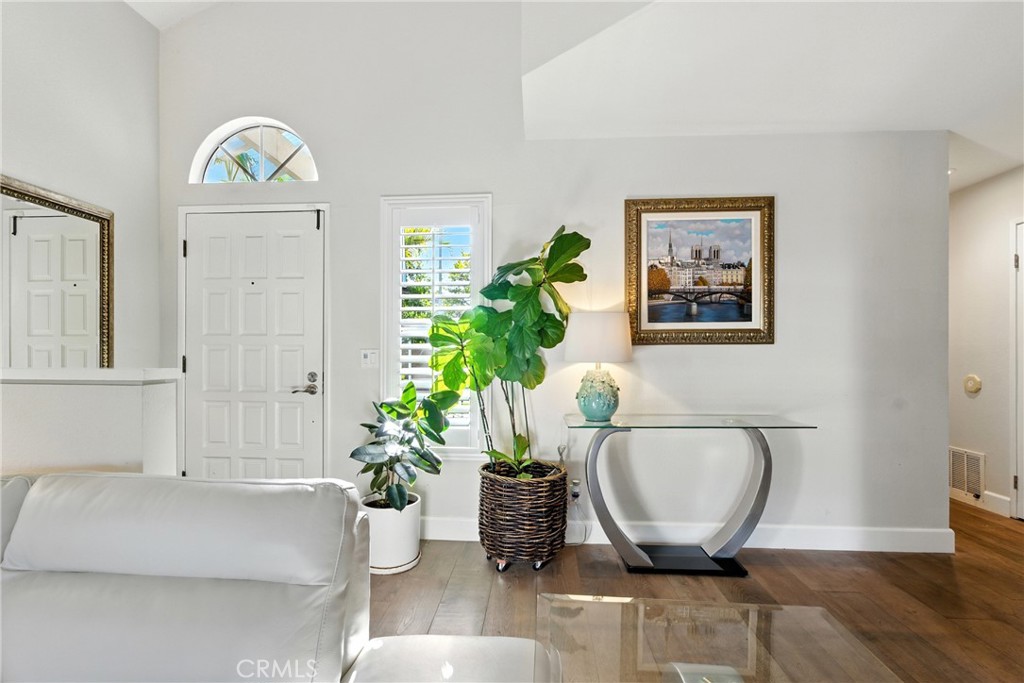 MLS #IV25179411 image #4