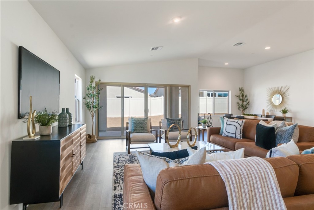 MLS #IV25179486 image #3