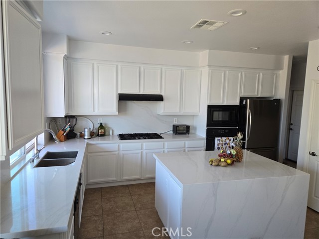 MLS #IV25180865 image #9