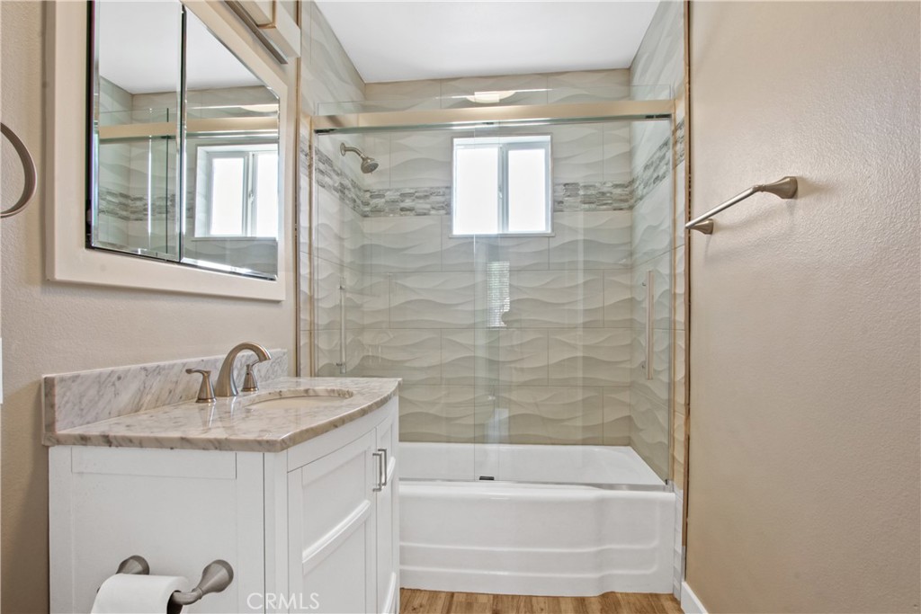 MLS #IV25181932 image #16