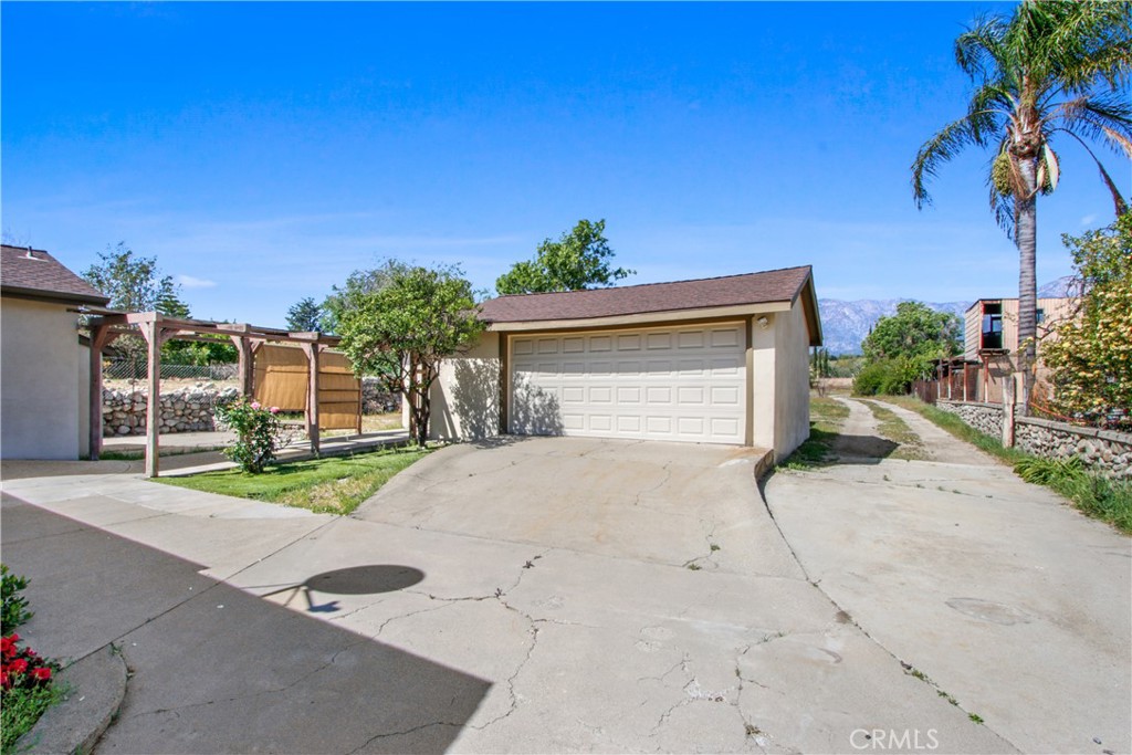 MLS #IV25181932 image #17