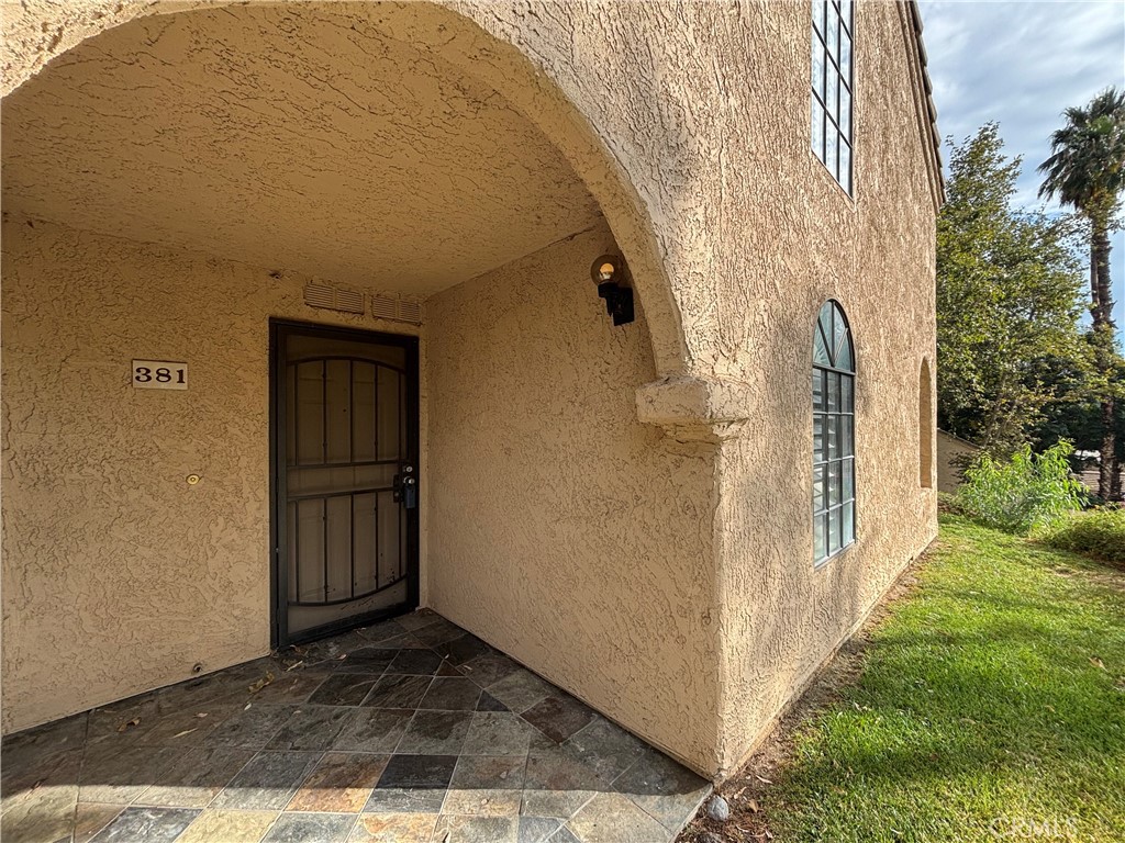 MLS #IV25182060 image #2