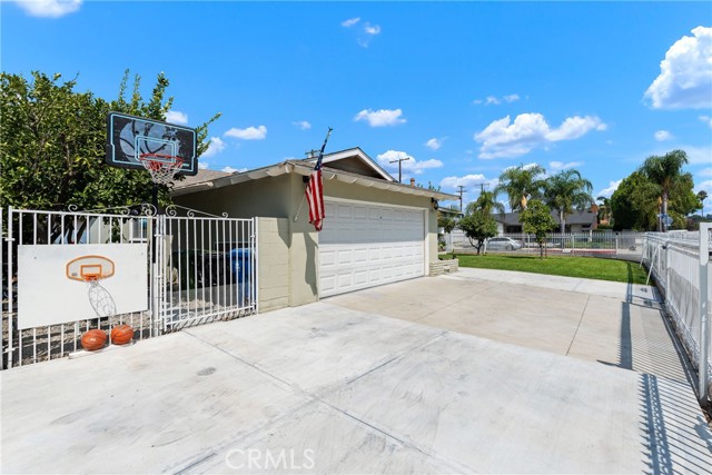 MLS #IV25184146 image #1