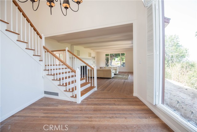 MLS #IV25185210 image #9