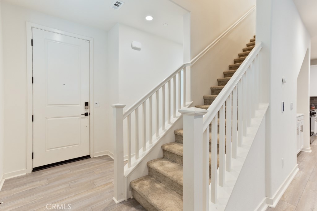 MLS #IV25186888 image #1