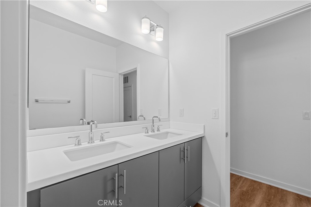 MLS #IV25189287 image #15