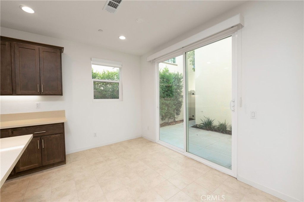 MLS #IV25189611 image #9