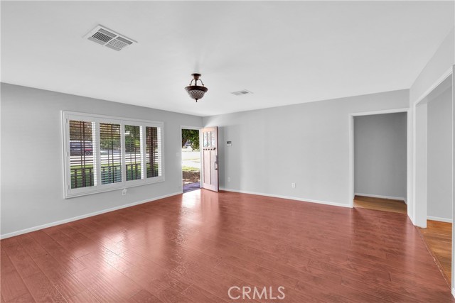 MLS #IV25190654 image #8