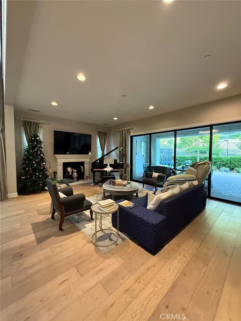 MLS #IV25190945 image #4