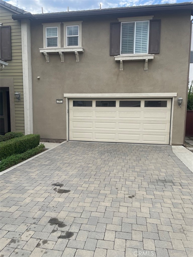 MLS #IV25191413 image #1