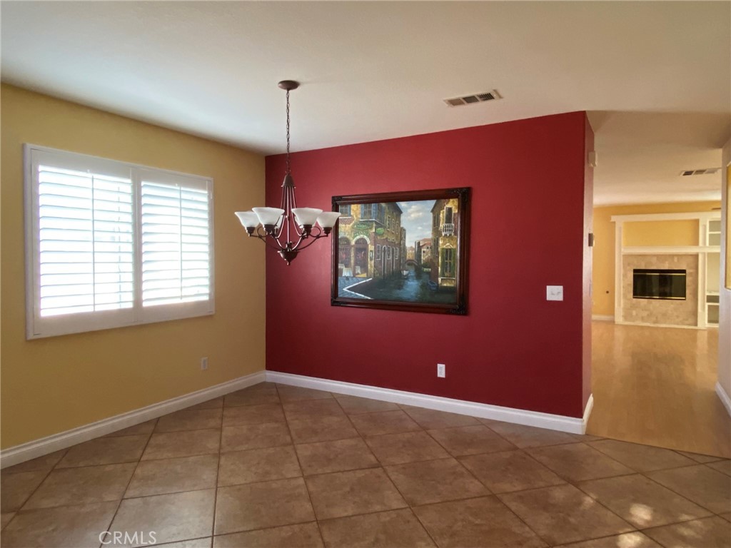 MLS #IV25192010 image #3