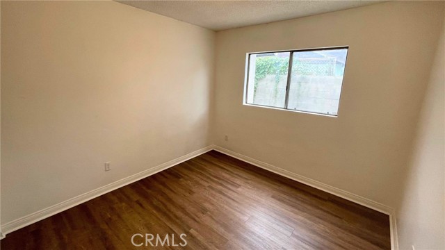 MLS #IV25192391 image #10