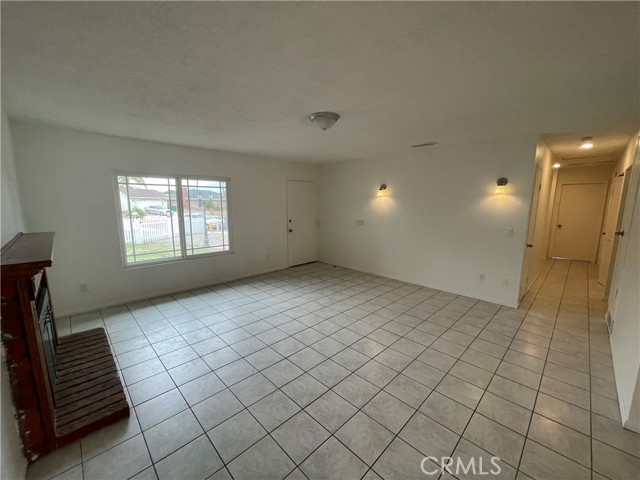 MLS #IV25192391 image #8