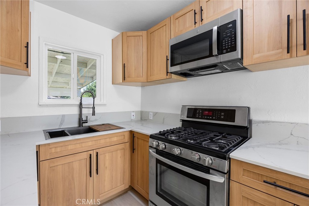 MLS #IV25192808 image #11