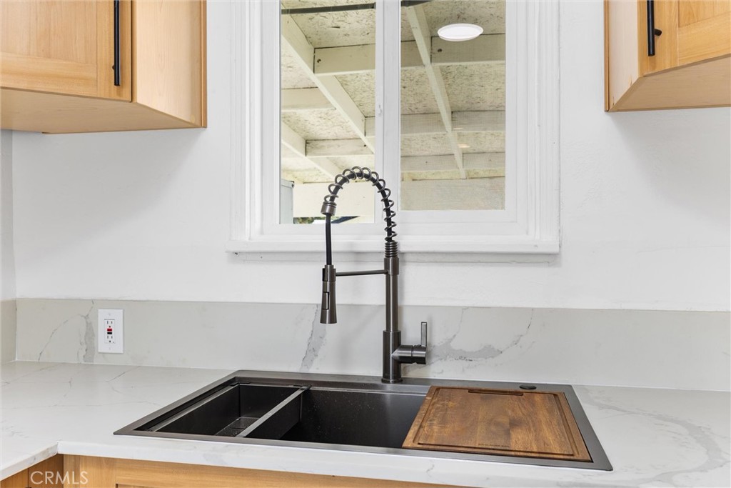 MLS #IV25192808 image #12