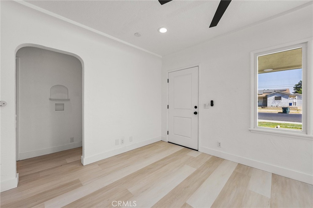 MLS #IV25192808 image #6