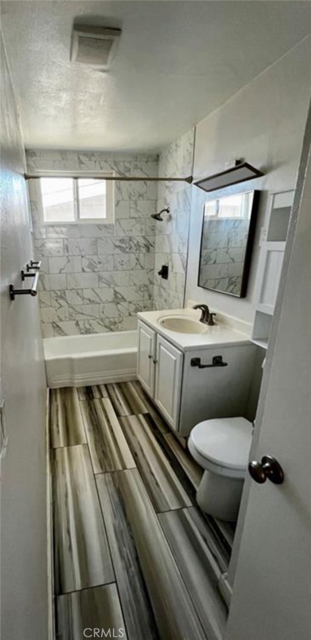 MLS #IV25192995 image #10