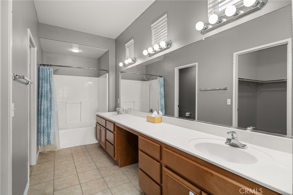 MLS #IV25193063 image #12