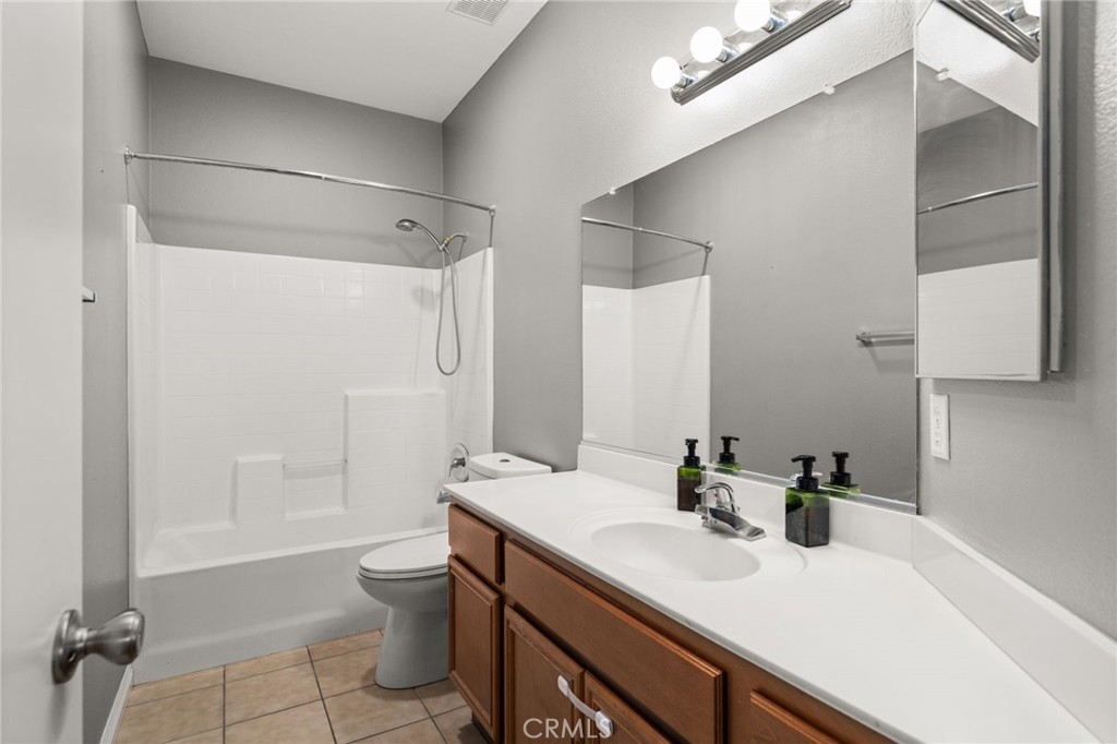 MLS #IV25193063 image #16