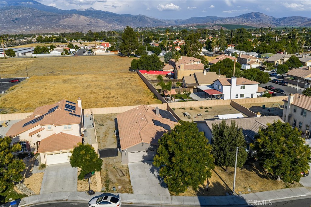 MLS #IV25193063 image #22