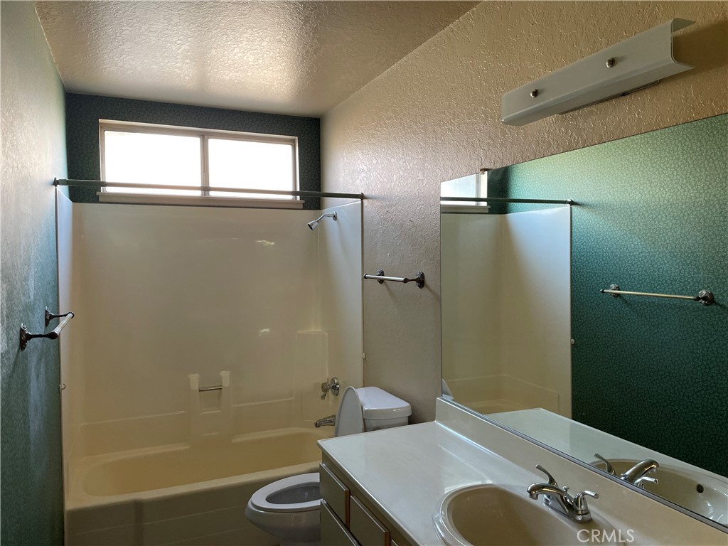 MLS #IV25193391 image #17