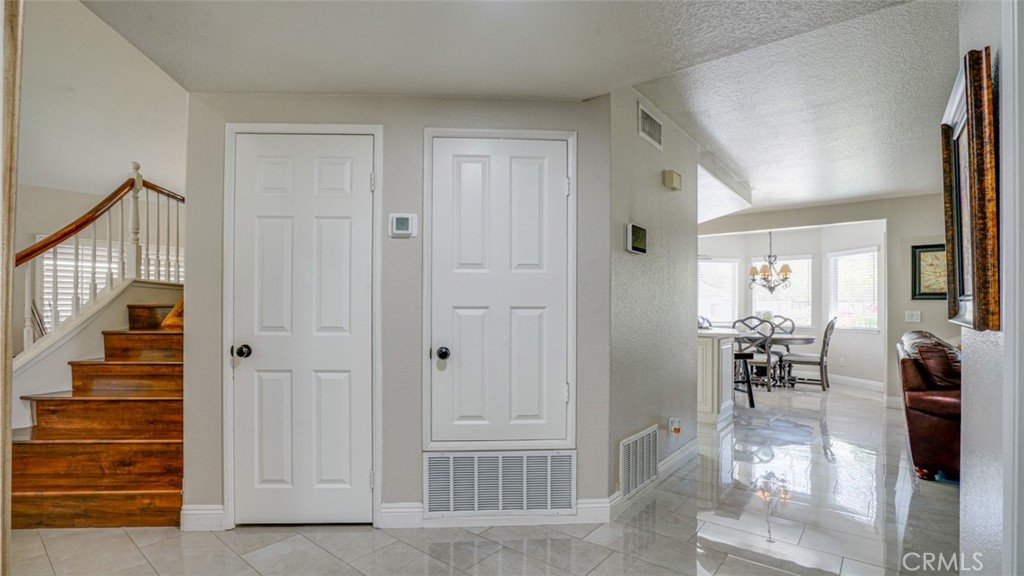 MLS #IV25193487 image #15