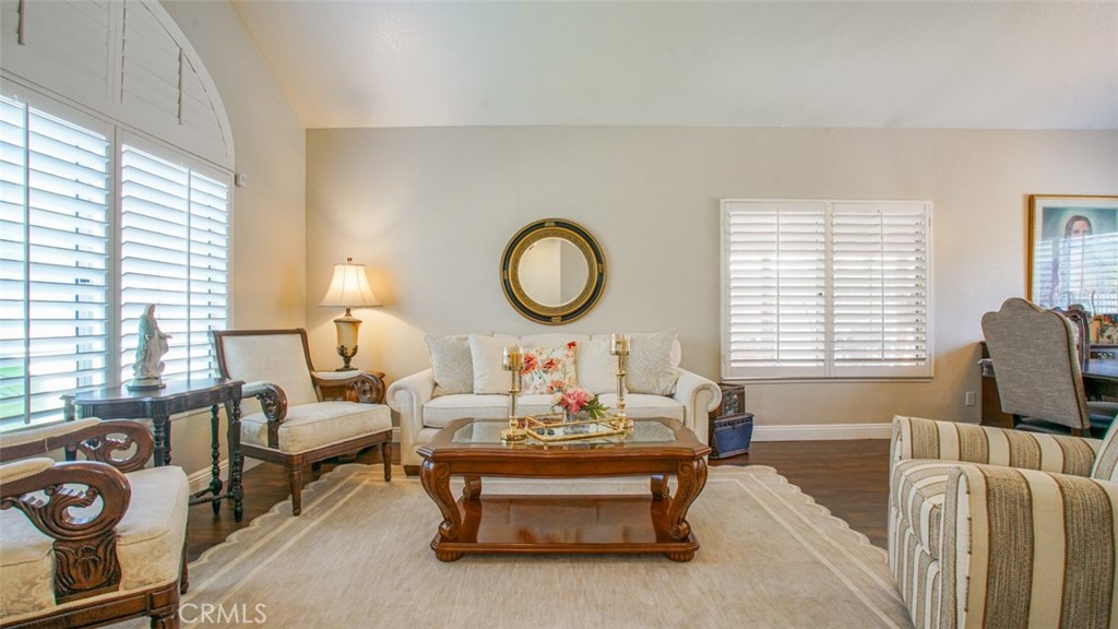 MLS #IV25193487 image #9