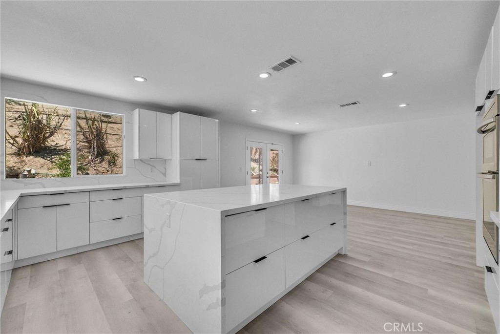 MLS #IV25195106 image #16