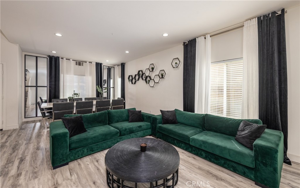 MLS #IV25198479 image #3