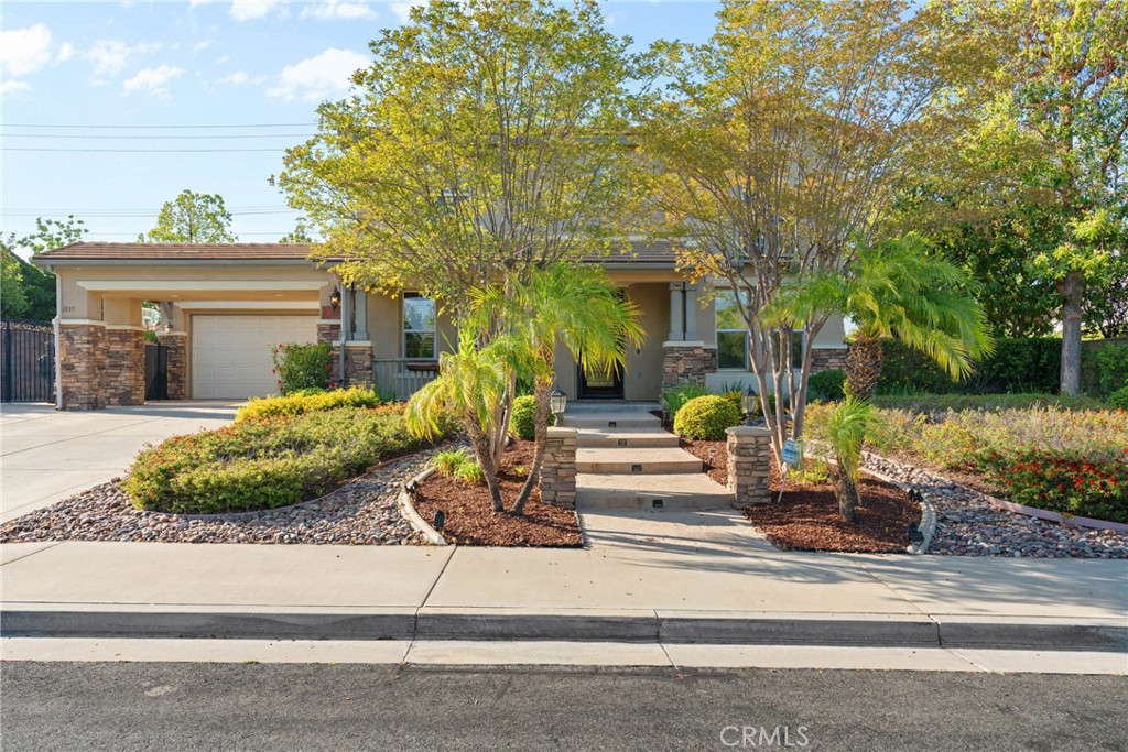 MLS #IV25198842 image #1