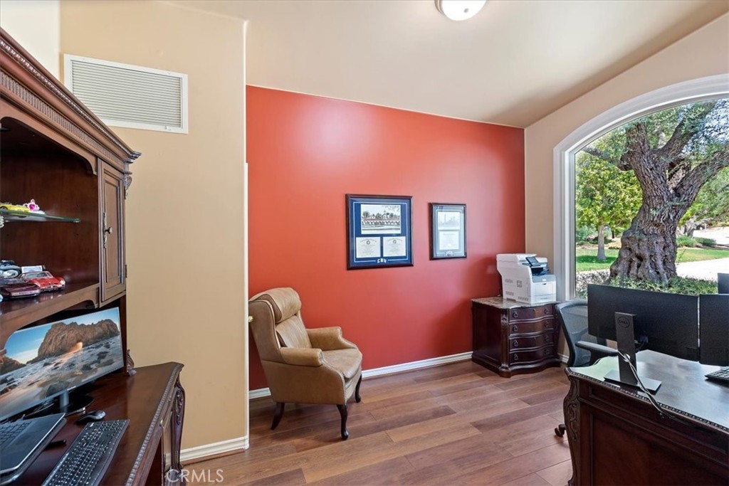 MLS #IV25200671 image #10