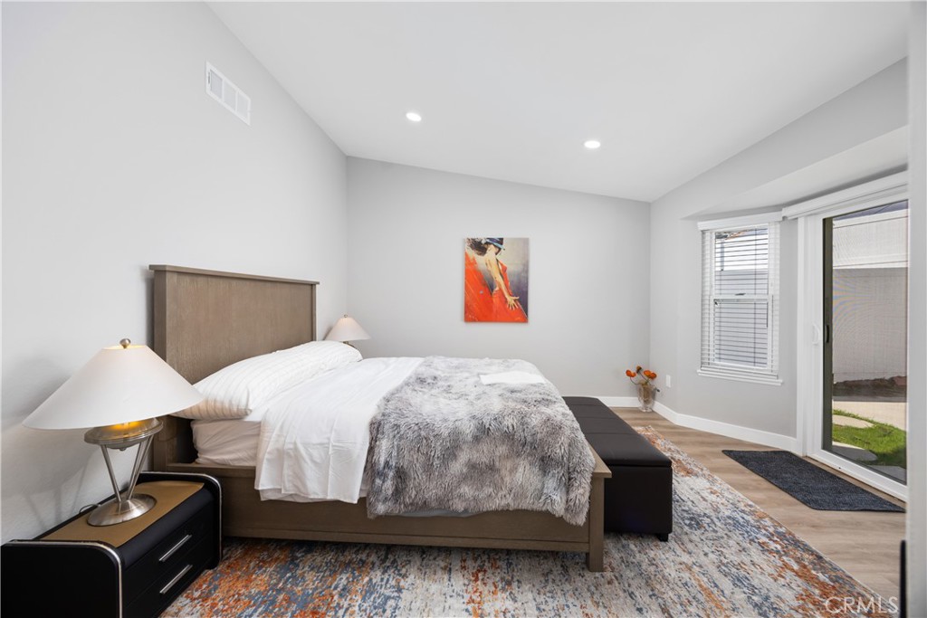 MLS #IV25203049 image #12