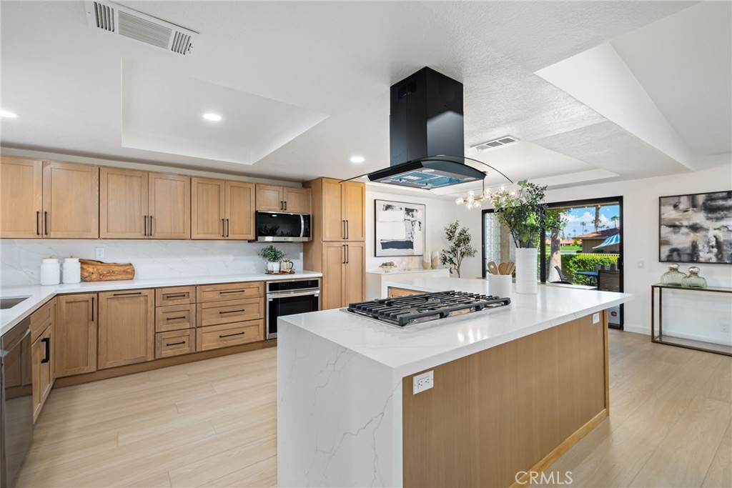 MLS #IV25206988 image #3