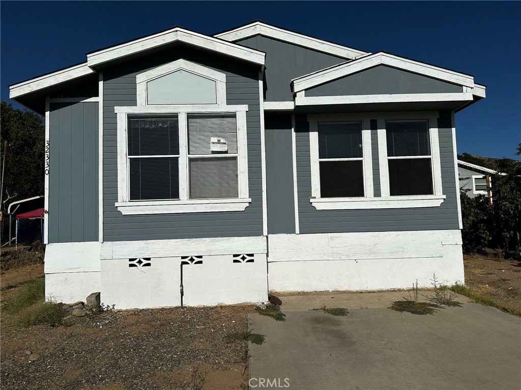 MLS #IV25211131 image #0