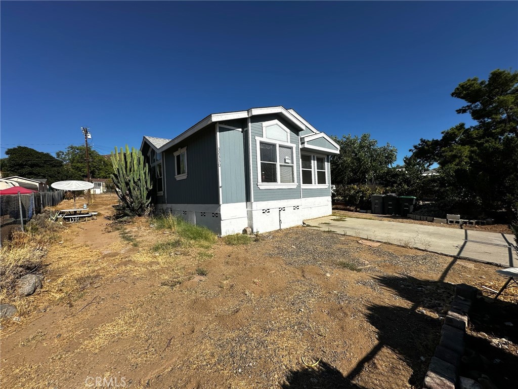 MLS #IV25211131 image #2