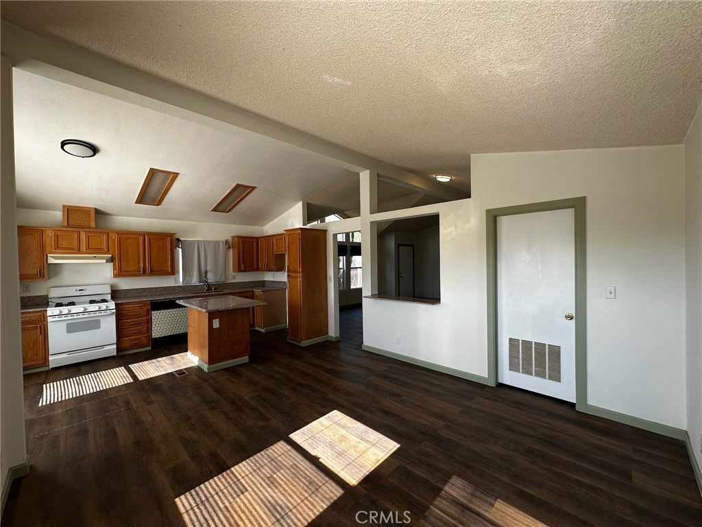 MLS #IV25211131 image #21