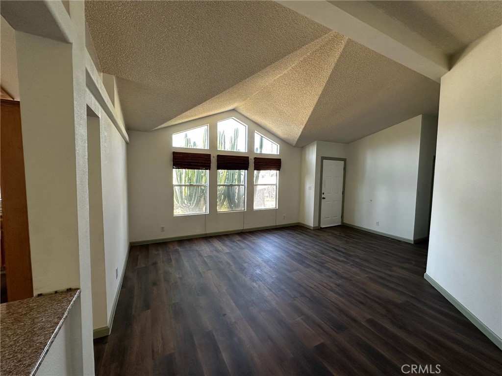 MLS #IV25211131 image #26