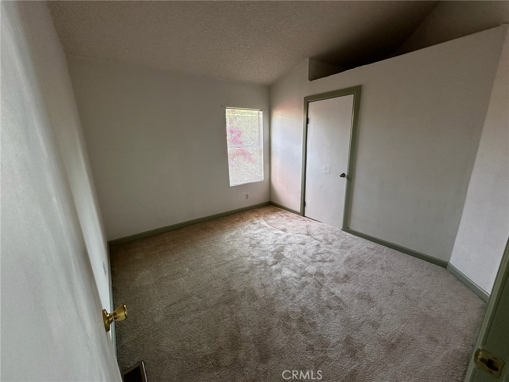 MLS #IV25211131 image #30