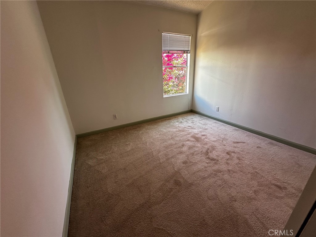 MLS #IV25211131 image #37