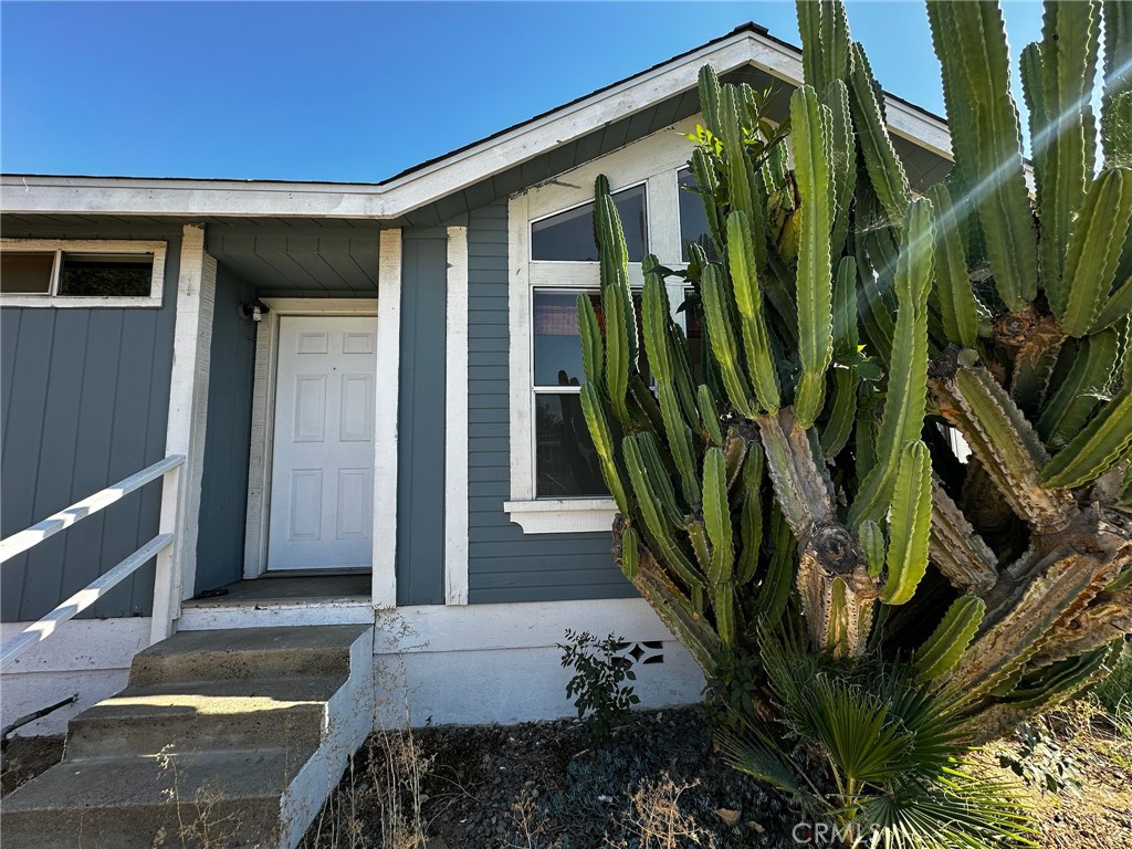 MLS #IV25211131 image #5