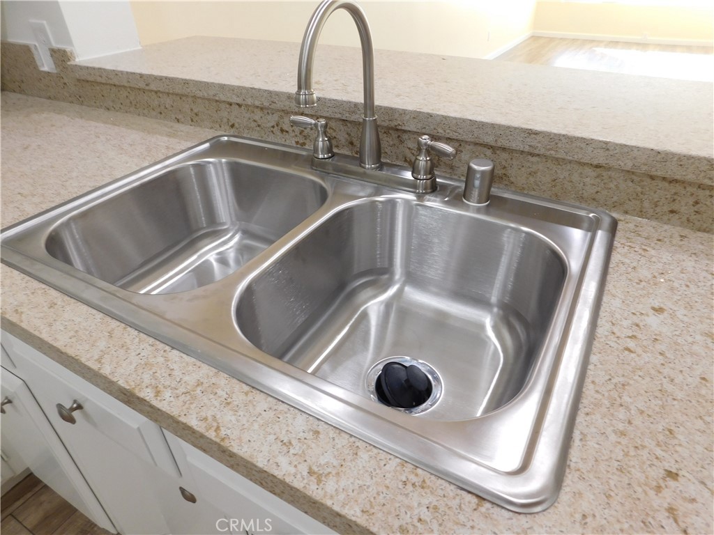 MLS #IV25214593 image #10