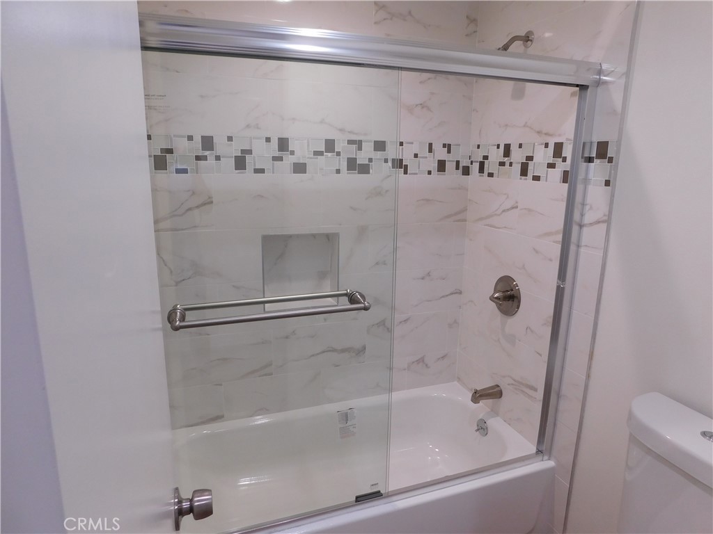 MLS #IV25214593 image #31