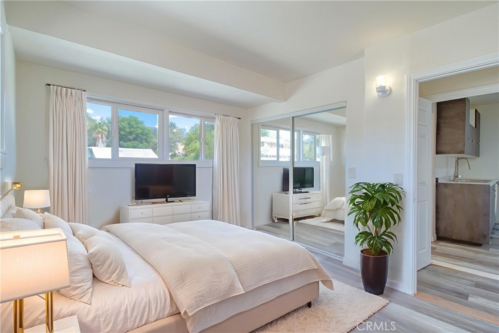 MLS #IV25215338 image #12