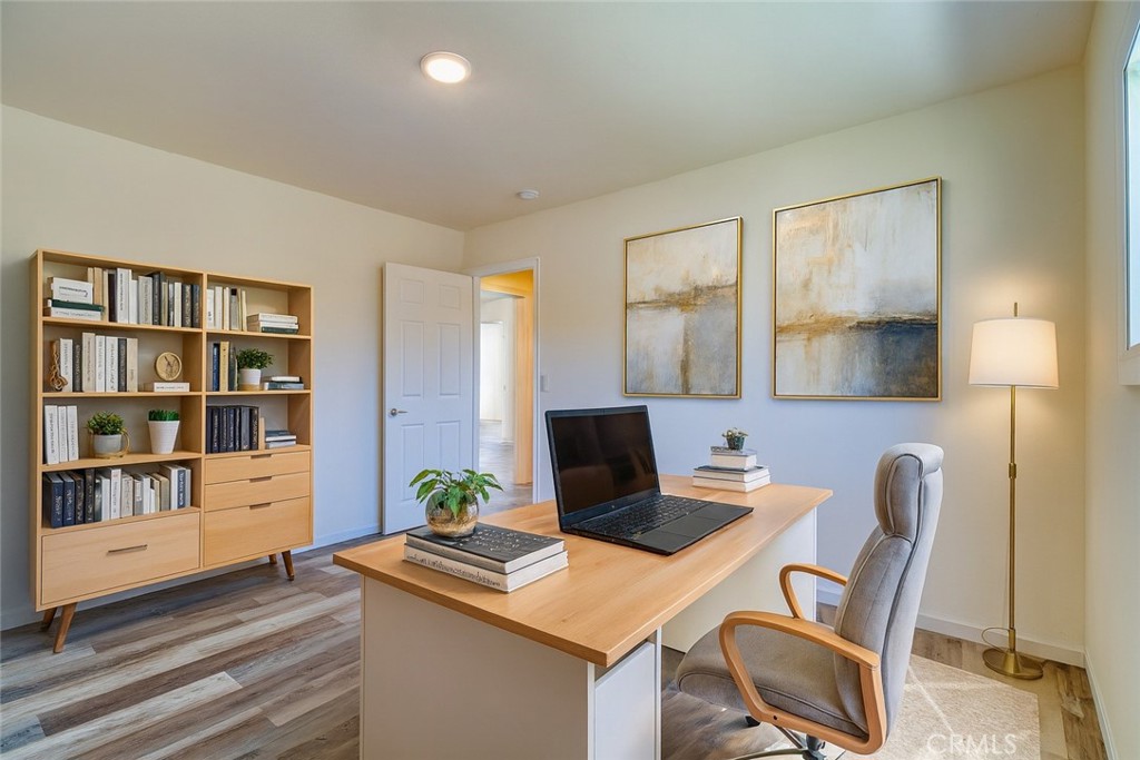 MLS #IV25215338 image #8