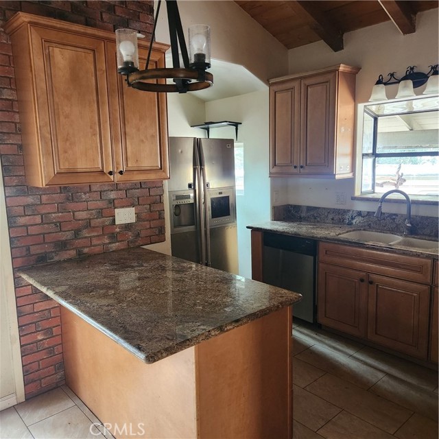 MLS #IV25215634 image #11