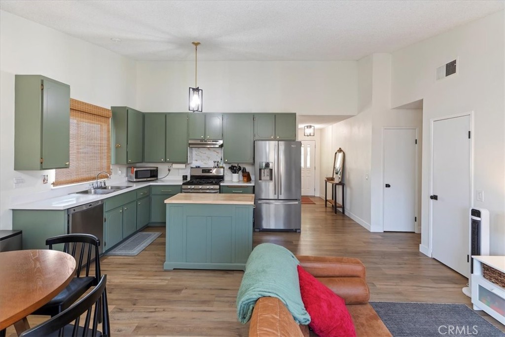 MLS #IV25215866 image #15