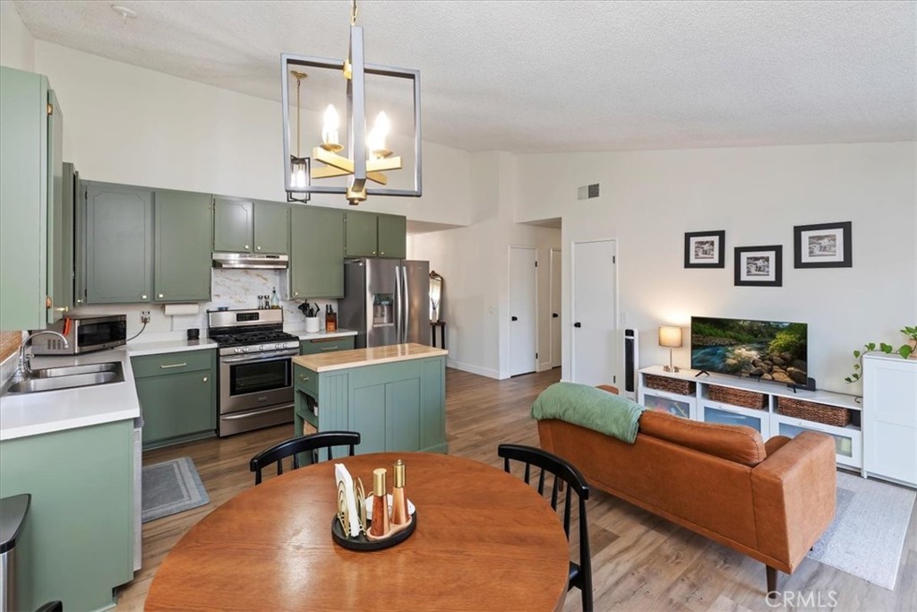 MLS #IV25215866 image #16