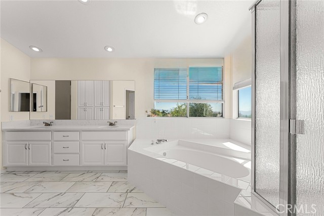 MLS #IV25216122 image #24