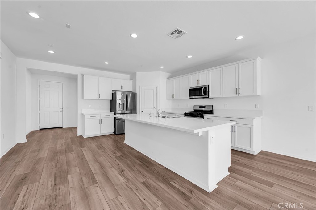 MLS #IV25216206 image #9