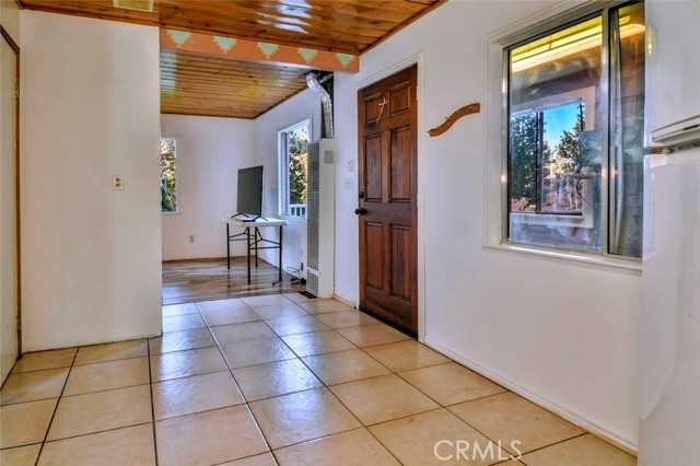 MLS #IV25216713 image #9